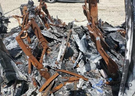 2022 Tesla Model X z USA, uszkodzony, nr VIN 7SAXCAE59NF340422